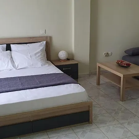 Cosy Messaria Apartment *